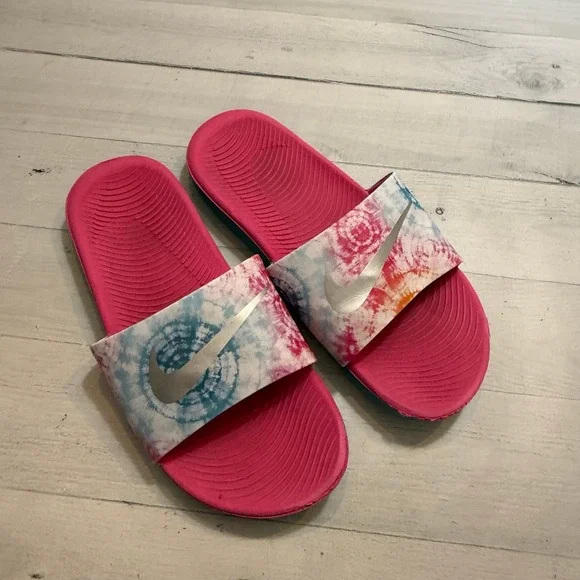 Nike girls pink tie dye slides sandals‎ big kids size 5