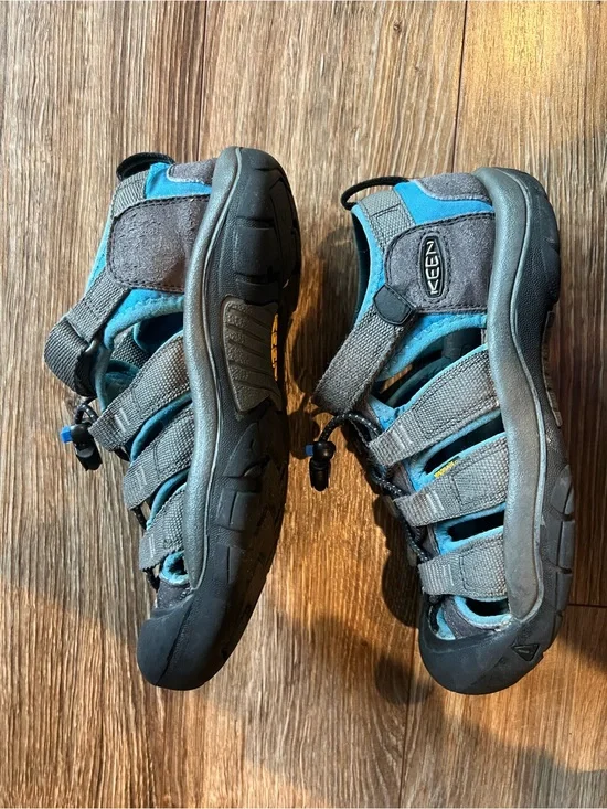 Keen Grey and Teal Outdoor Sandals Washable