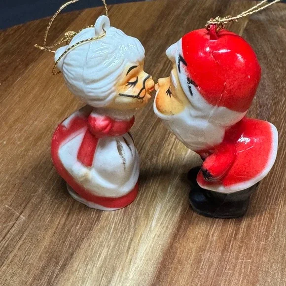 Vintage Kissing Santa and Mrs Claus Christmas Ornaments Set Mid Century Modern
