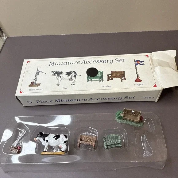 COLLECTIBLE Liberty Falls Miniature Accesory Set - cow, benches, pump SEE DESC!!