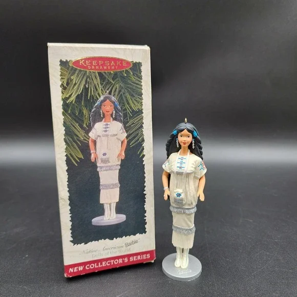 Hallmark Native American Barbie Ornament Dolls of the‎ World 1996 Cream Vintage