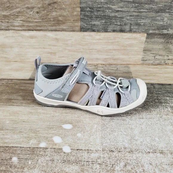 Keen Moxie Kids Sporty Sandals Sz 13 Silver White Adjustable Toggle Hiking Shoes