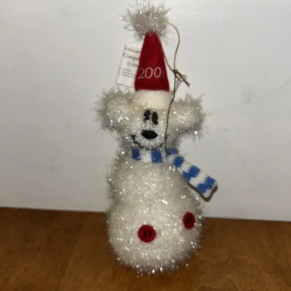 Disney Mickey Mouse Snowman Fuzzy Ornament White Christmas 2001‎ A1