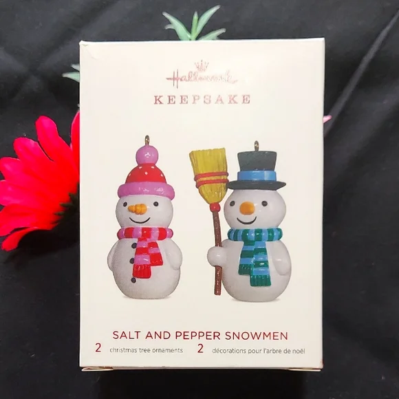 * Hallmark Keepsake 2018 Salt and Pepper Snowmen Christmas Ornaments, Like New