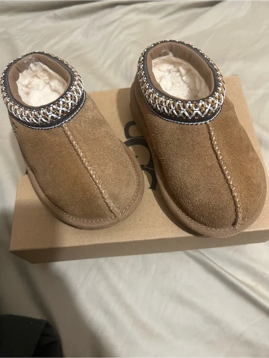 UGG Chestnut Brown Tasman Toddler