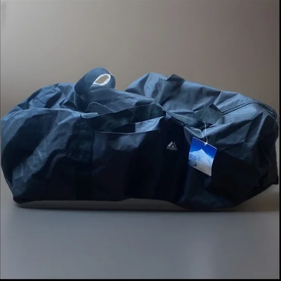 Everest XL 42” Black Duffel Bag NWT Oversized Travel Gym Sports Equipment Canvas