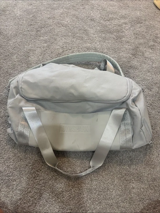 Gymshark Light Gray Men's Duffel Bag with Logo