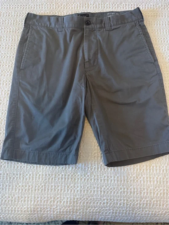 J.Crew Stretch Chino Shorts Men’s 31 Slate Gray Cotton Blend 10.5” Inseam