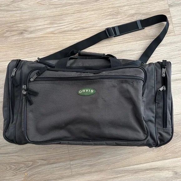 Orvis Weekender Duffel Bag Durable water resistant Grey Nylon Travel Gym Bag 22