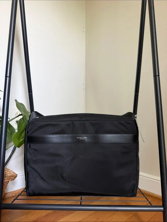 Michael Kors Kent Large Nylon Messenger Bag