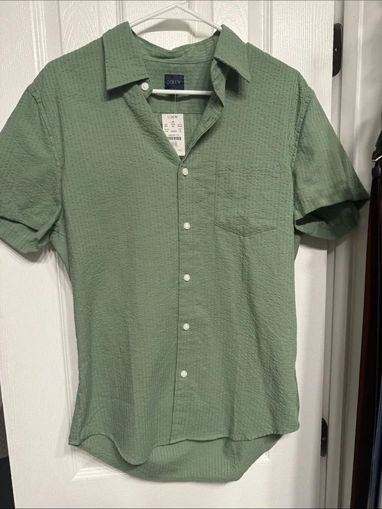 J. Crew Men’s Short-Sleeve Button-Down in Sage Green