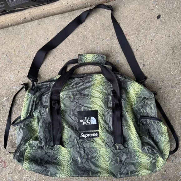 Supreme The North Face Snakeskin Flyweight Duffle Bag Green SS18 Travel Gym Bag