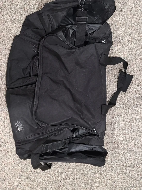 Unbranded Black Men’s Travel Duffel Bag