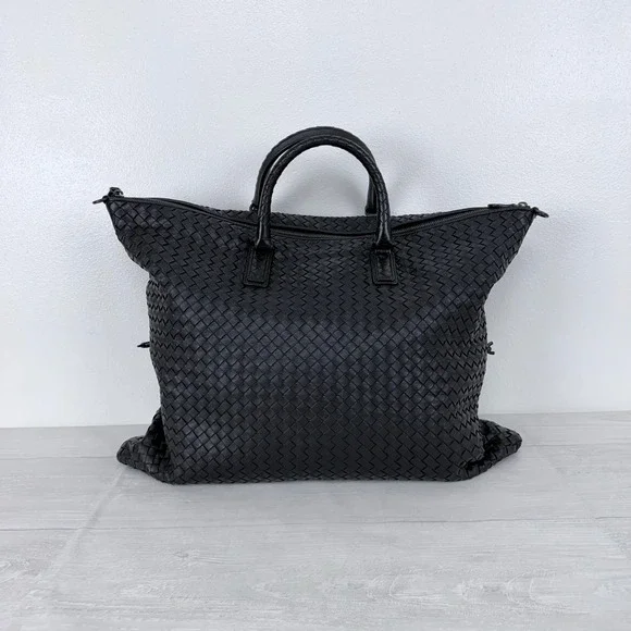 Bottega Veneta Intrecciato Tote Bag Convertible Large Black Woven Leather Italy