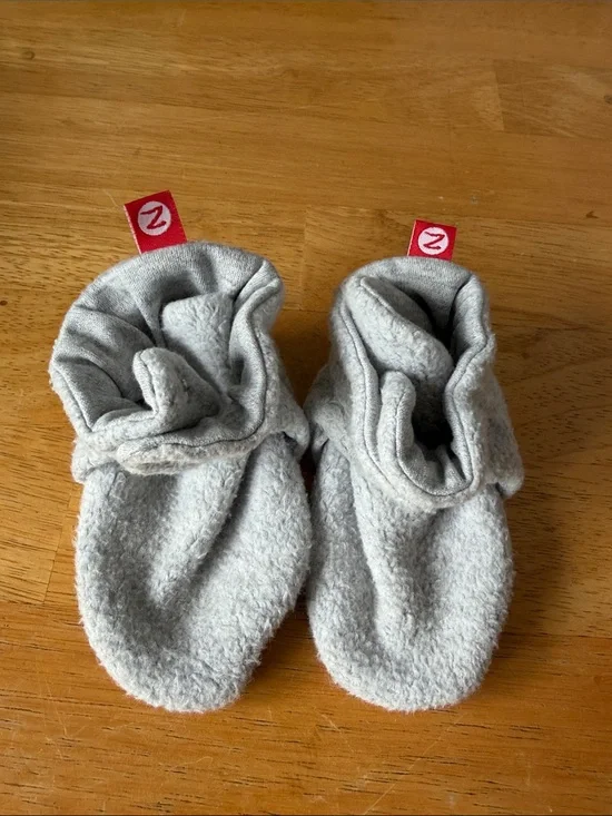 Zutano Light Gray Infant Booties with Red Logo