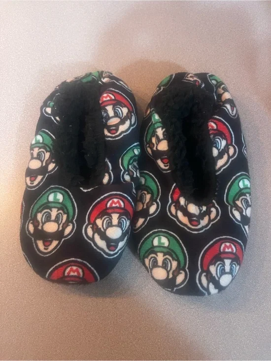 Kids Super Mario Print Slippers