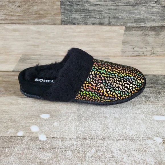 Sorel Nakiska Slide II Kids Shoes Sz 3 Black Sea Salt Faux Fur Lined Slippers