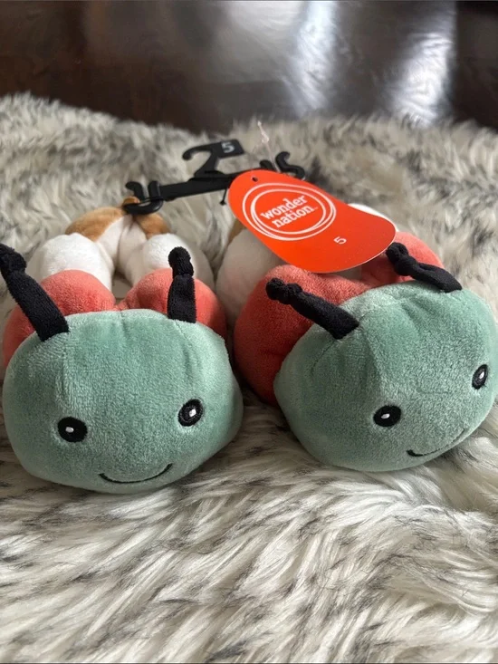 NWT Baby Boy Caterpillar Super Soft Slippers Size 5