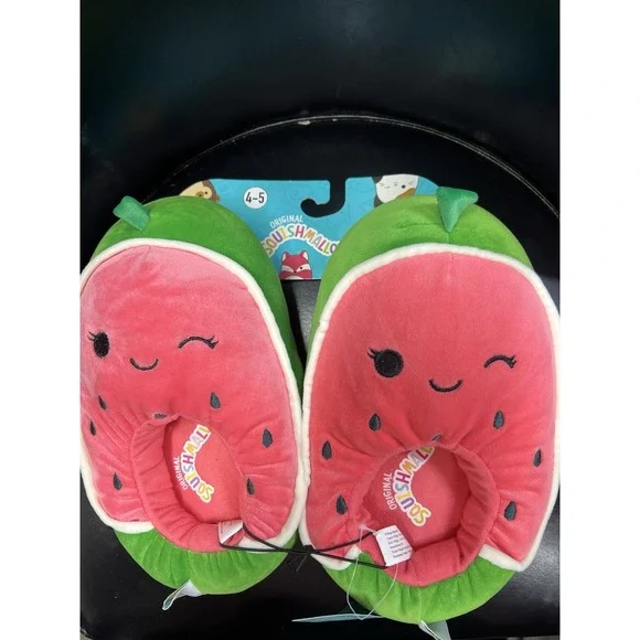 Squishmallows Girls Wanda The‎ Watermelon Pink Plush Slippers Size 4/5 NEW
