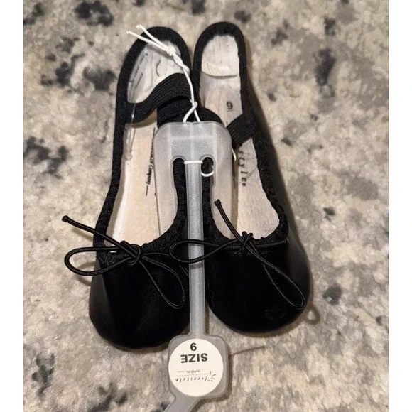 Danskin Freestyle Toddler Girls Size 9 Ballet Slippers Dance Shoes Black New