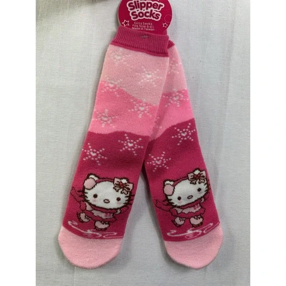 NWT Sanrio Hello Kitty‎ sock slipper socks girl socks fit size 6-8 1/2