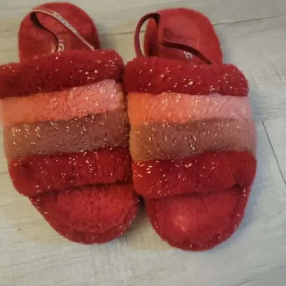 UGG Girls Fluff Yeah Metallic Sparkle Slippers in Red Multi