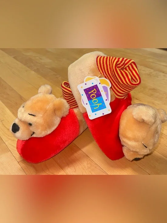 Vintage Y2K NOS Disney Winnie the Pooh Sock-Top Slippers kids size 11/12