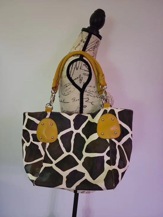 Giraffe-Pattern Tote with Mustard Yellow Accents