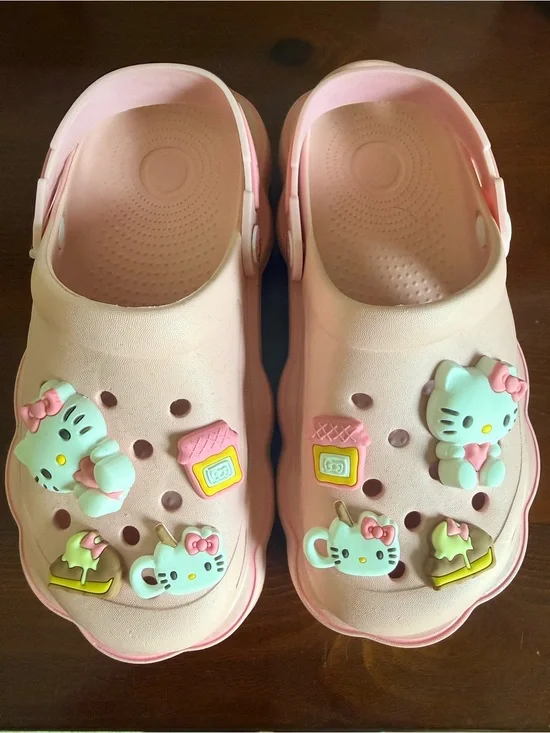 Kids Pink Hello Kitty Shoes
