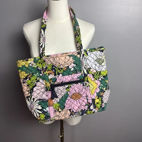 Vera‎ Bradley Bloom Boom Floral Quilted Cotton Fabric Large Tote Bag