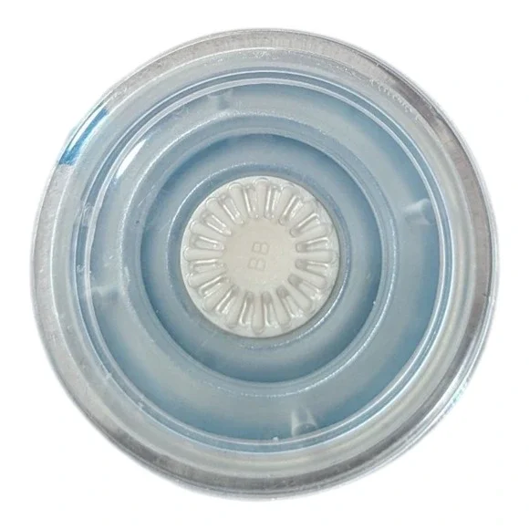 Q3. Popsockets Popgrip Phone Holder - Clear (Damage‎ On Back)