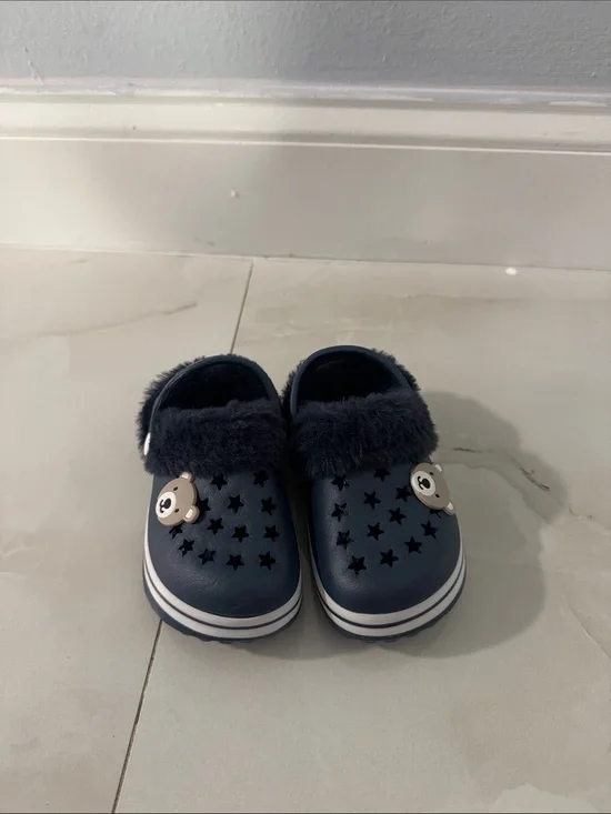 Kids Navy Faux-Fur Star Slip-On Clogs with Bear Charm