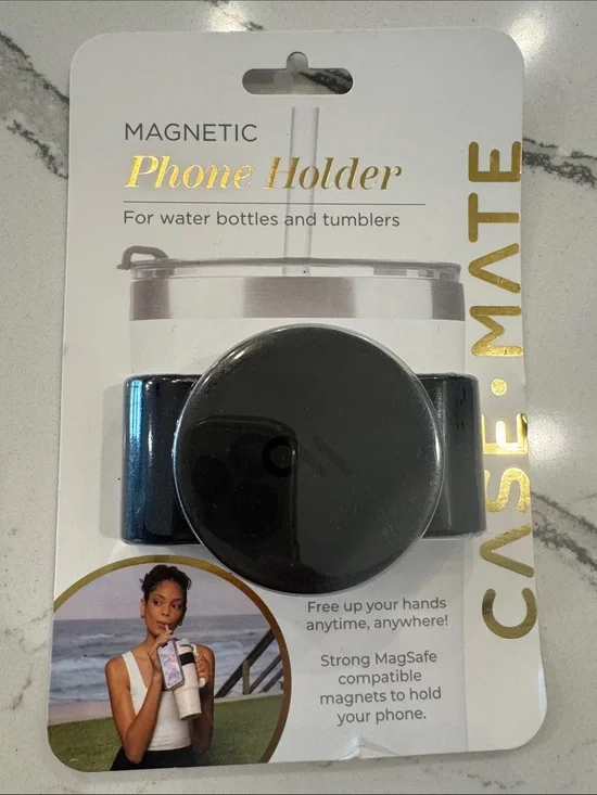 case-mate Magnetic Phone Holder for Water Bottles — Black