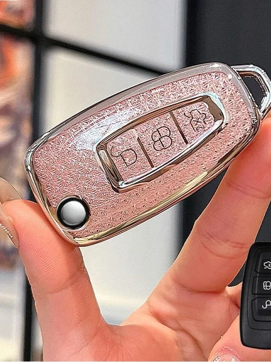 NEW Car Key Chain Ring Clip 4.45 in Leather Key Fob Wristlet W/ Key Fob Cover
