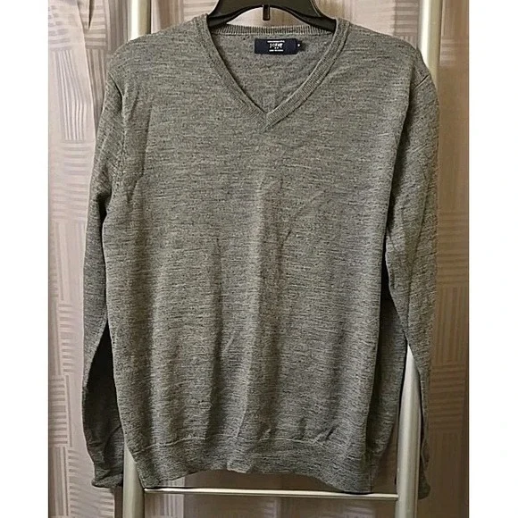 J. Crew Sweater Mens Medium‎ Merino Wool Knit V-Neck Gray Pullover Classic