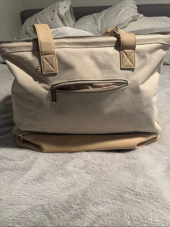 Beis weekender—Beige