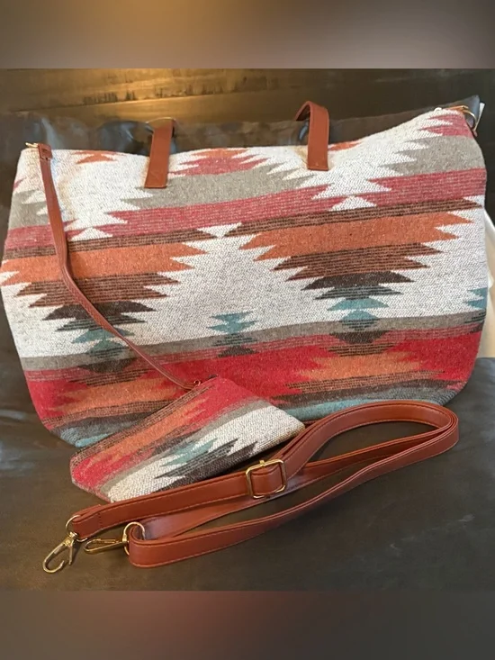 NWT LIB New York~ Aztec Tote Bag & Matching Zippered Pouch & Shoulder Strap Set