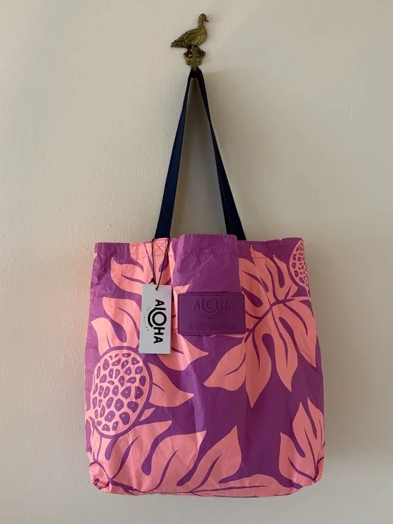 ALOHA Collection Packable Limited Edition reversible tote bag - New with tags