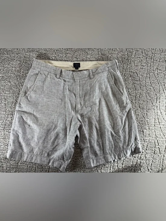 J. Crew Men’s Size 33 Blue Striped 9”‎ Inseam Chino Shorts