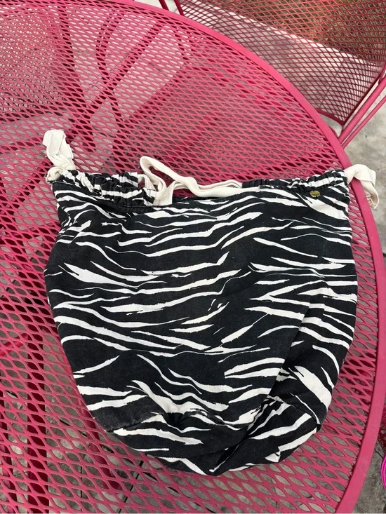 Seafolly Zebra Print Drawstring Tote Beach Bag - Black & White