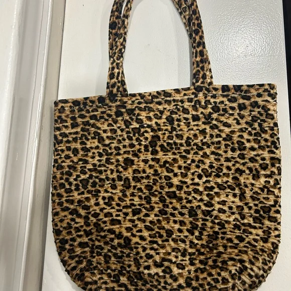 Leopard Print tote in Brown and Black
