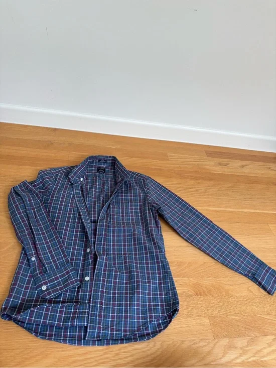JCrew Mens Slim Untucked Flex Washed Plaid Button-Up Shirt in Navy