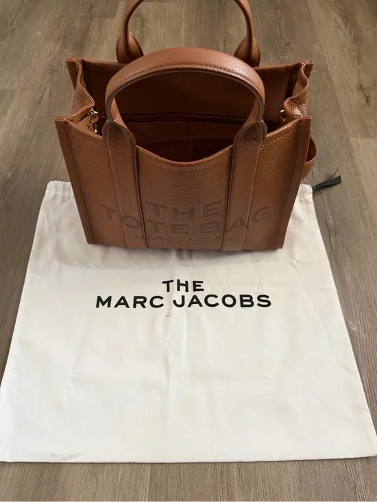 Marc Jacobs Brown Pebbled Leather The Tote Bag