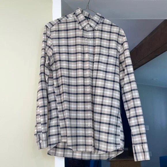 J.Crew Classic Men's Blue and White Plaid  Slim fit. Size small.