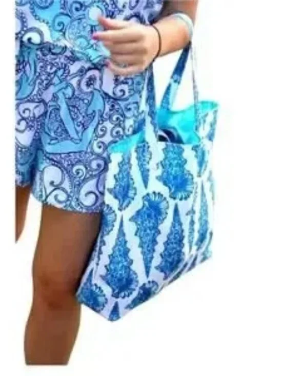 Lilly Pulitzer For Estee Lauder Seashell Tote