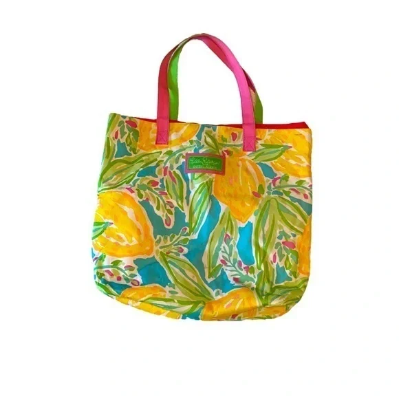 Lilly Pulitzer for Estée Lauder tote. Used condition.
