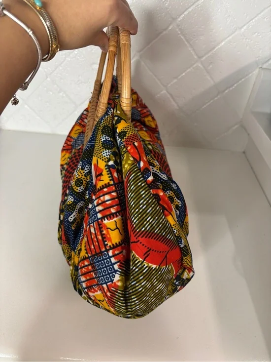 Vera Bradley Multicolor Red Yellow Navy Bamboo Handle Tote