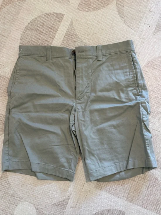 J. Crew Men's Chino Shorts in Sage Green