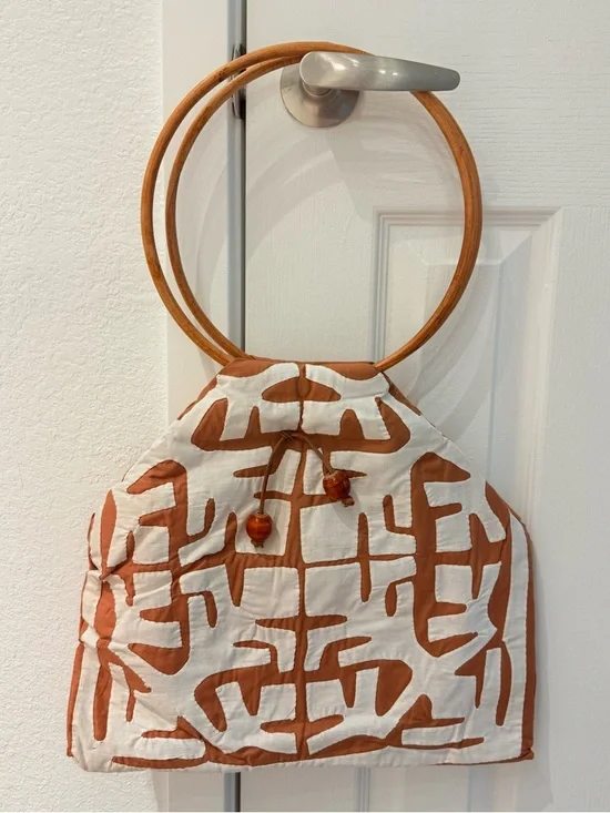 Vintage 70s Bohemian Wooden Ring Handle Handbag Folk Art Applique Purse