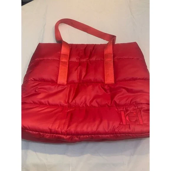 Carolina Herrera Good girl puffer bag